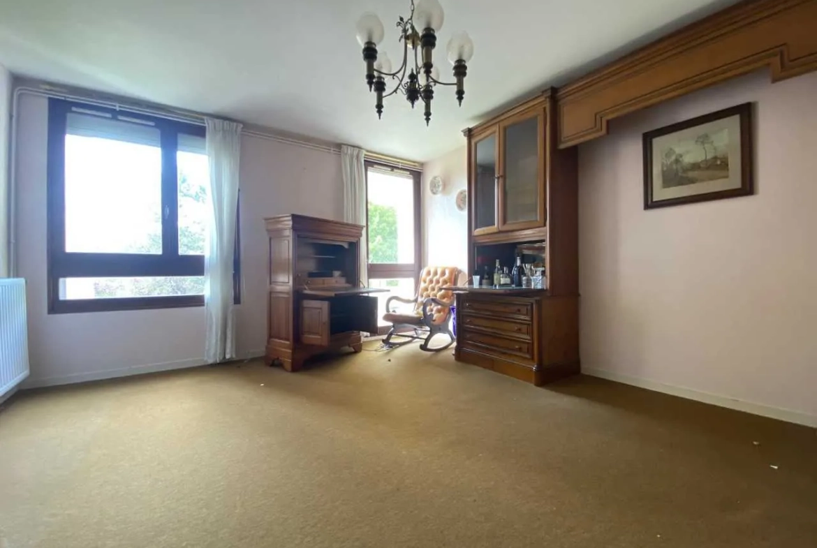Appartement 4 chambres à vendre à Abbeville – Spacieux et avec garage 