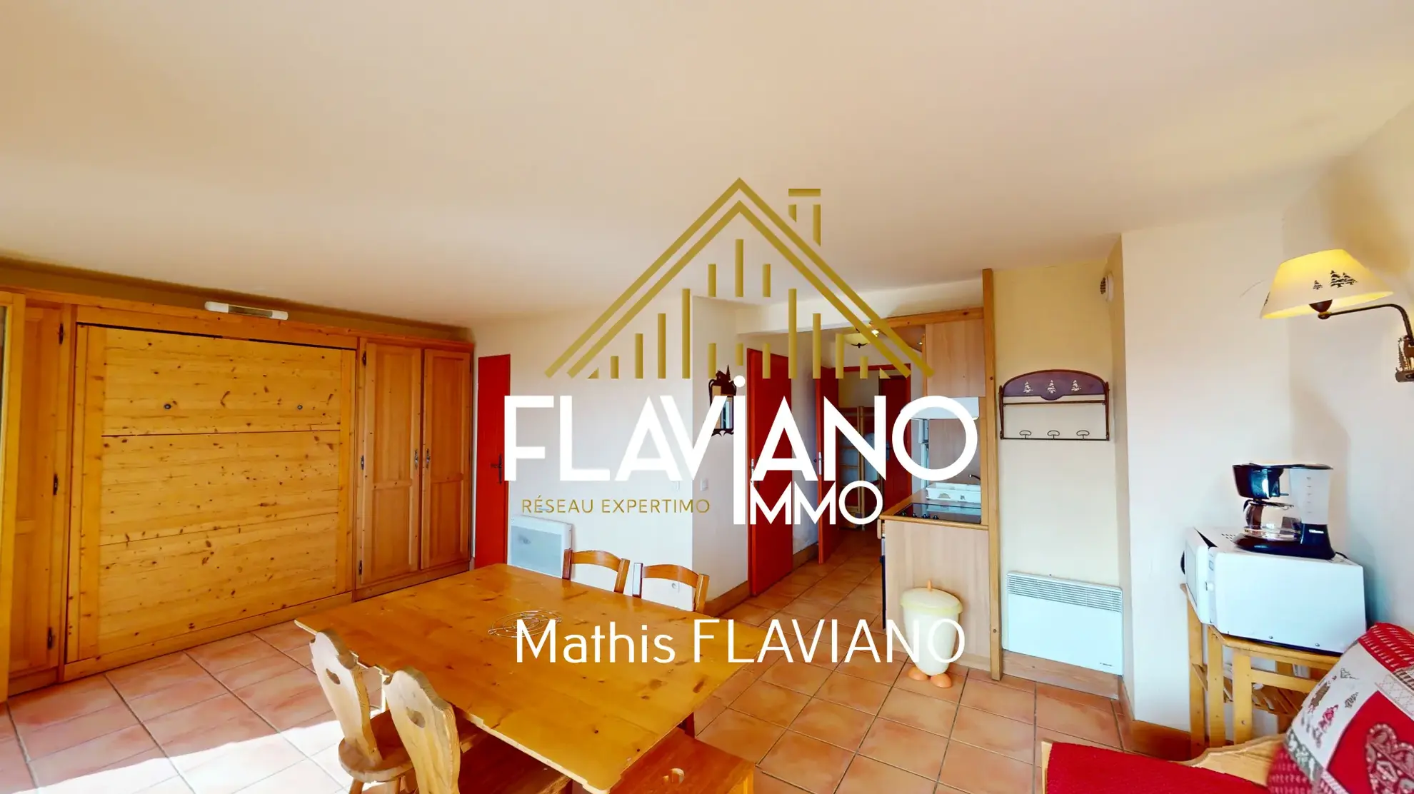 Appartement à Pra-Loup 1500 avec vue vallée et stationnement privé 