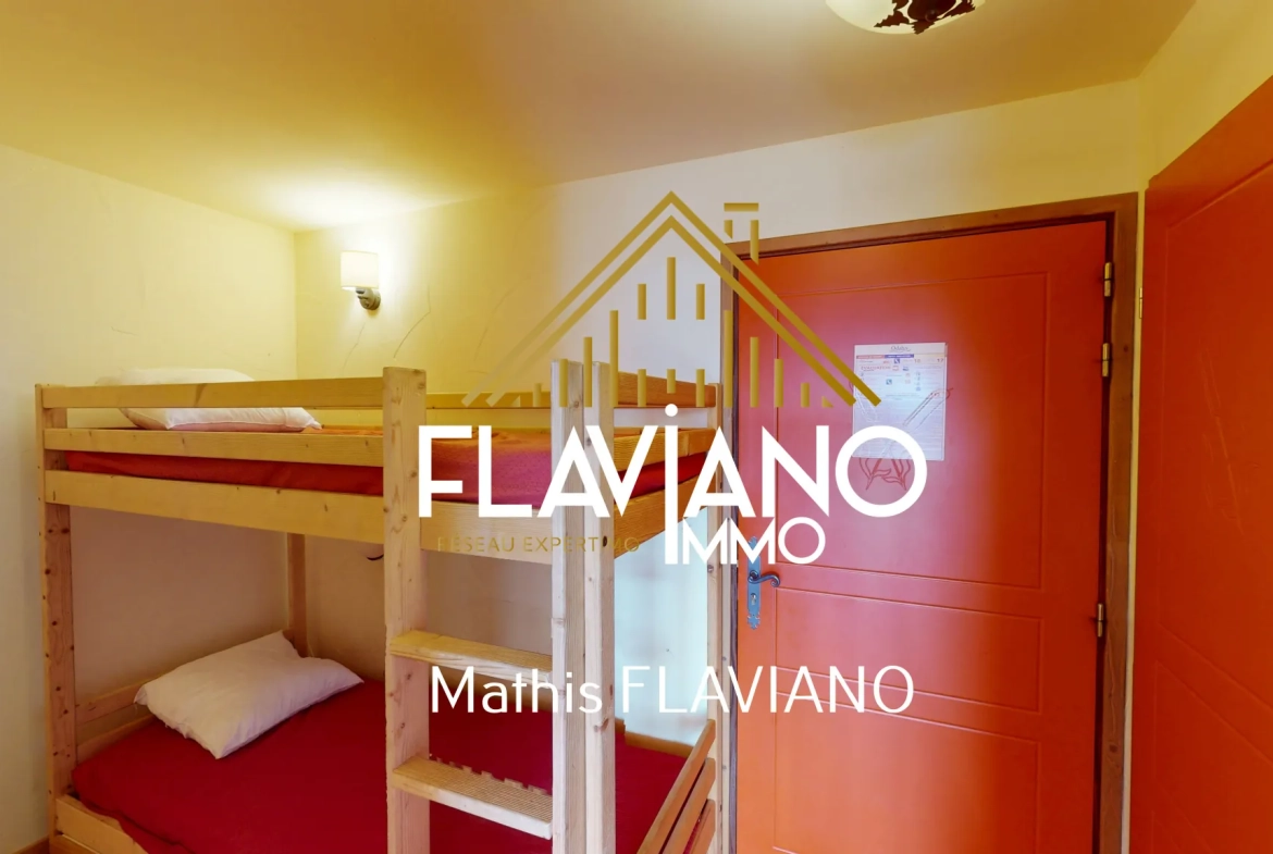 Appartement à Pra-Loup 1500 avec vue vallée et stationnement privé 