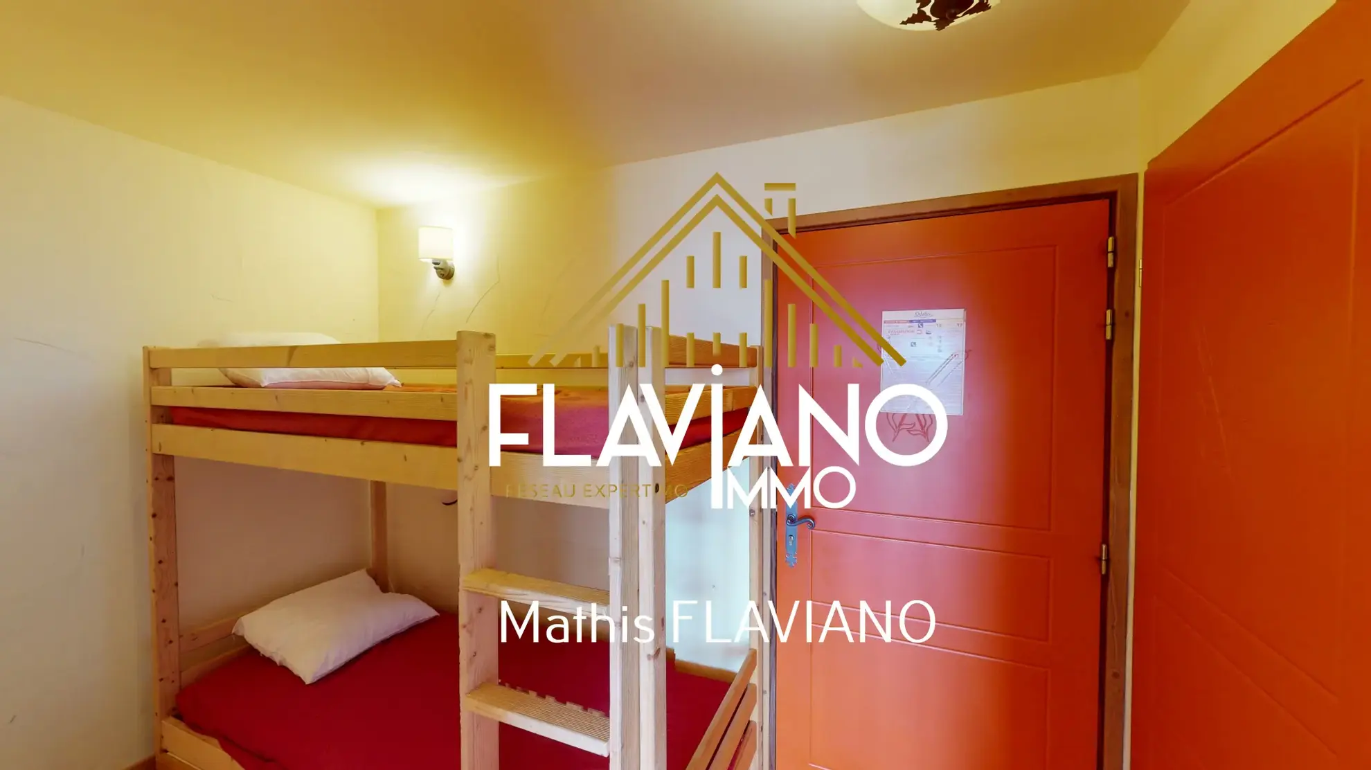 Appartement à Pra-Loup 1500 avec vue vallée et stationnement privé 