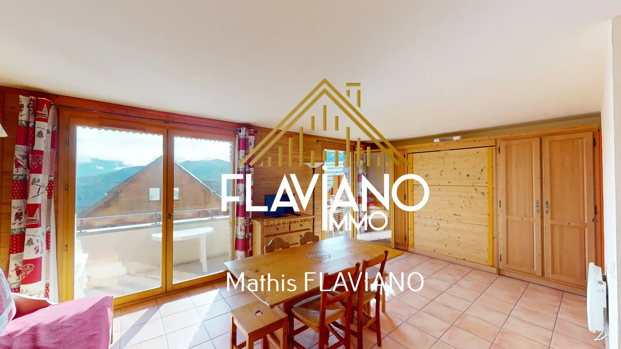 Appartement à Pra-Loup 1500 avec vue vallée et stationnement privé 