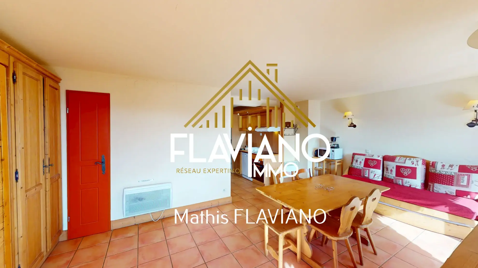 Appartement à Pra-Loup 1500 avec vue vallée et stationnement privé 
