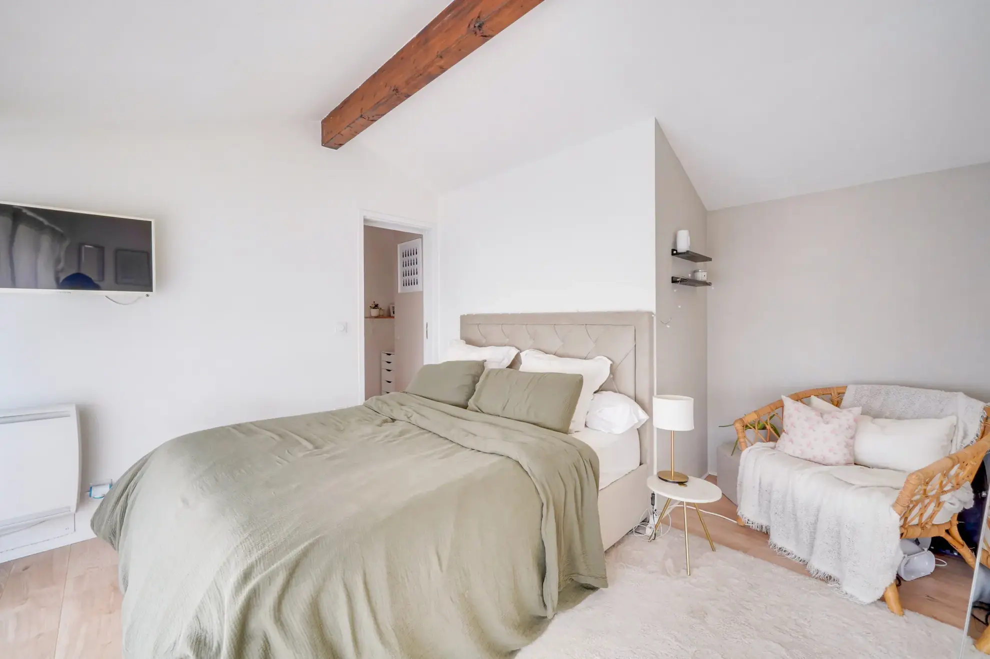 Appartement triplex 3 pièces à Bordeaux La Bastide de 75 m² avec balcon 