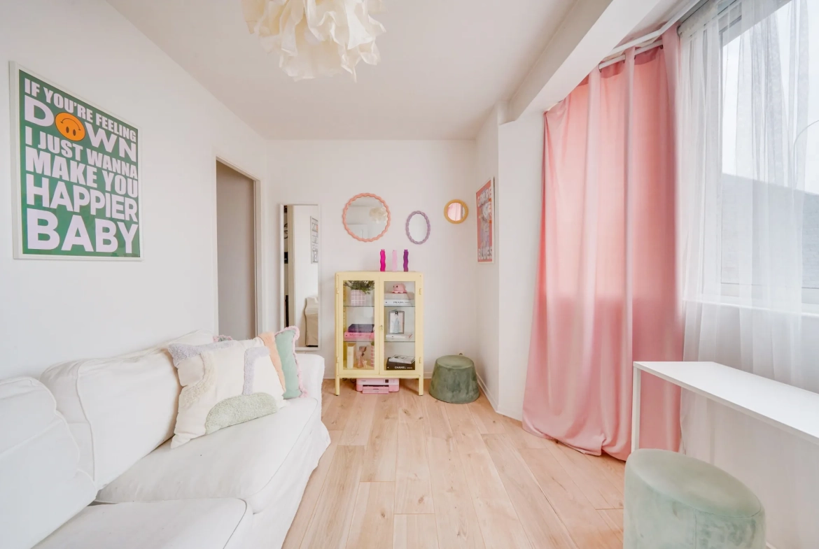 Appartement triplex 3 pièces à Bordeaux La Bastide de 75 m² avec balcon 