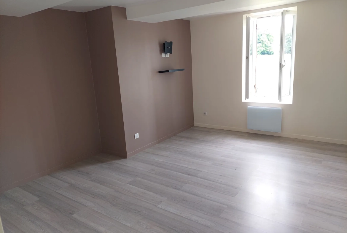 Maison rénovée avec terrain et dépendance à 20 min de Langon 