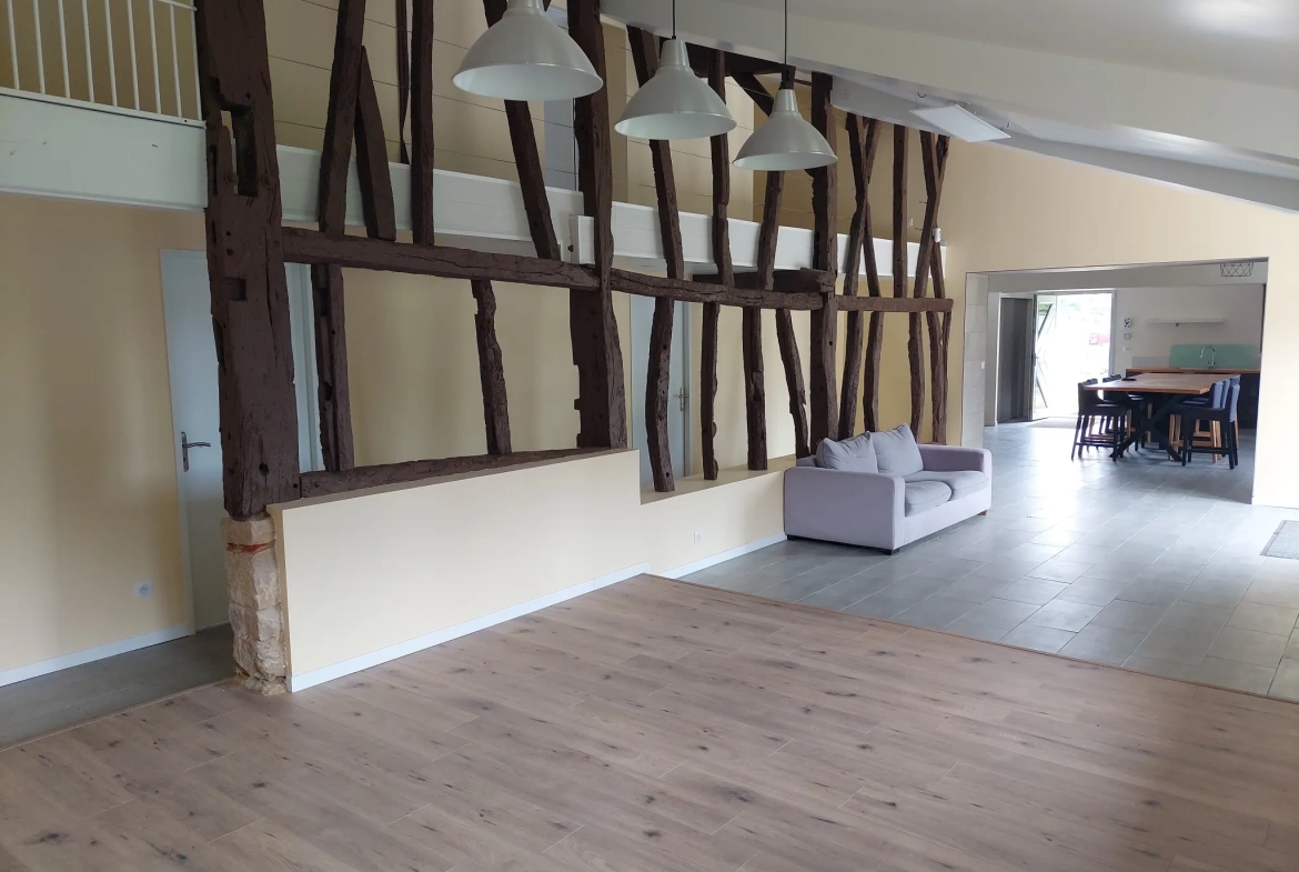 Maison rénovée avec terrain et dépendance à 20 min de Langon 