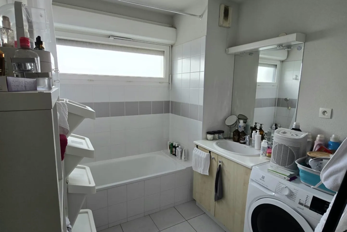 Appartement T3 avec terrasse et parking à Toulouse - Dernier étage 