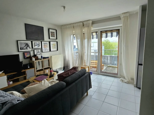Appartement T3 avec terrasse et parking à Toulouse - Dernier étage 