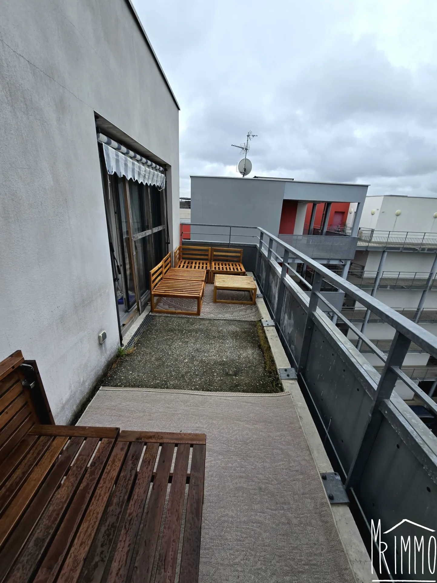 Appartement T3 avec terrasse et parking à Toulouse - Dernier étage 