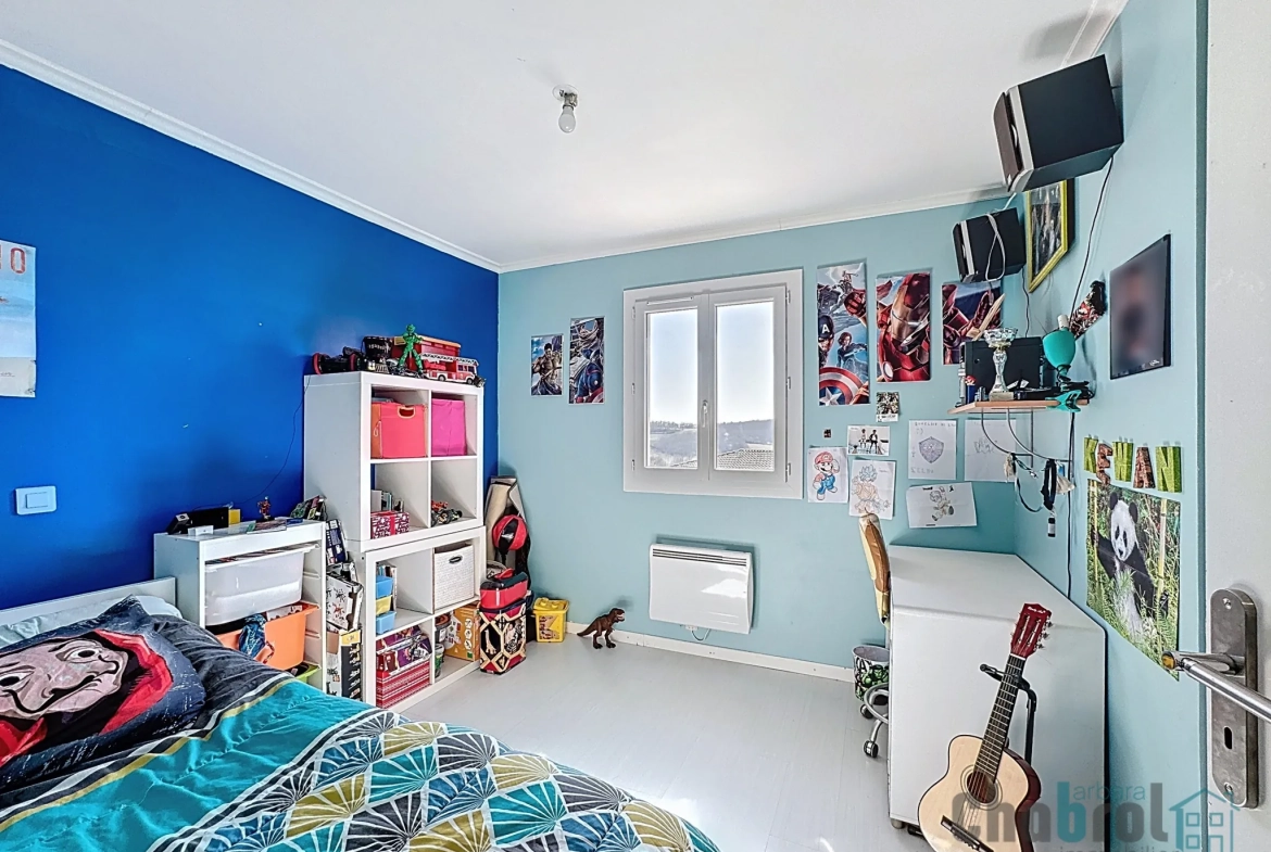 Belle maison de plain-pied avec 3 chambres, jardin et panneaux solaires à La Salvetat Belmontet proche Montauban 