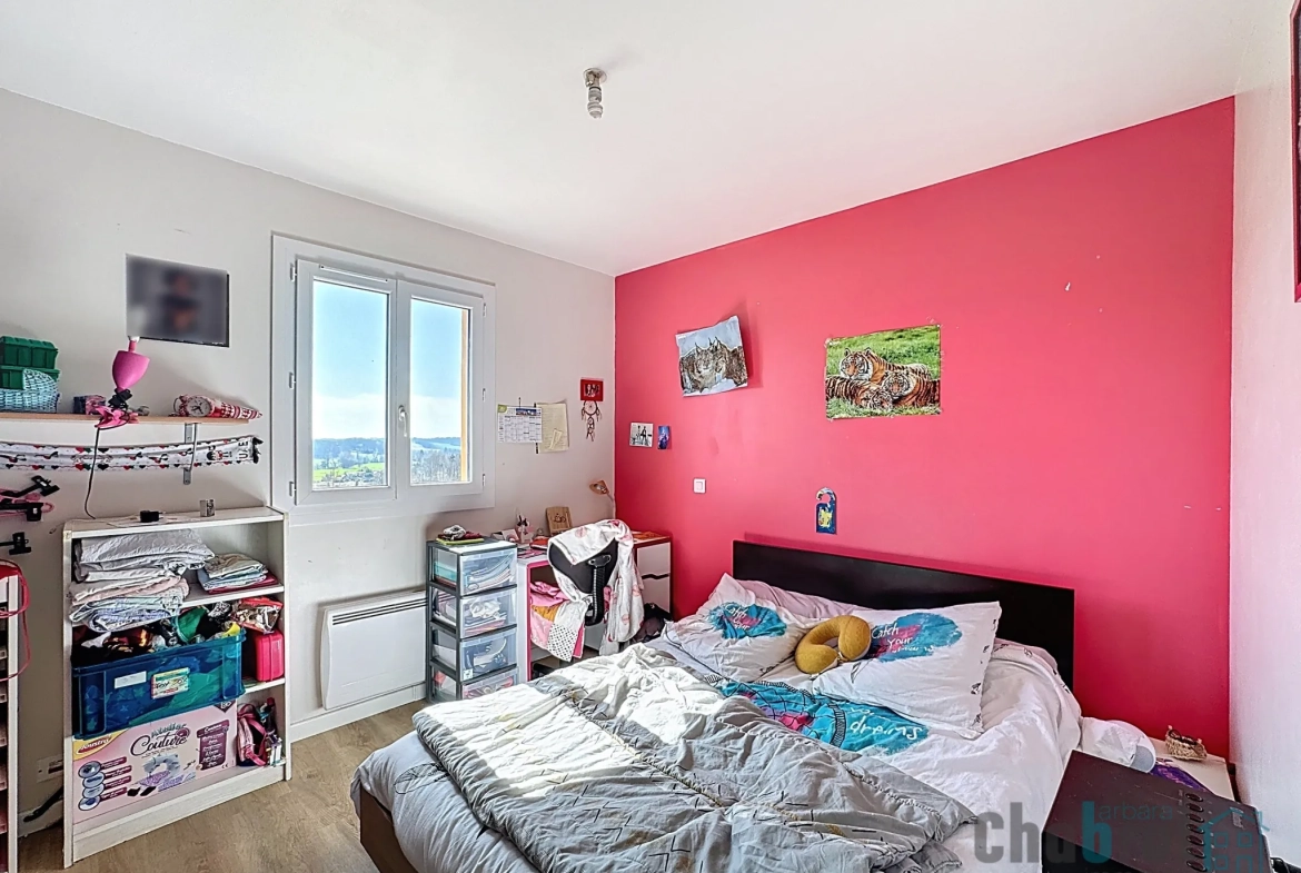Belle maison de plain-pied avec 3 chambres, jardin et panneaux solaires à La Salvetat Belmontet proche Montauban 