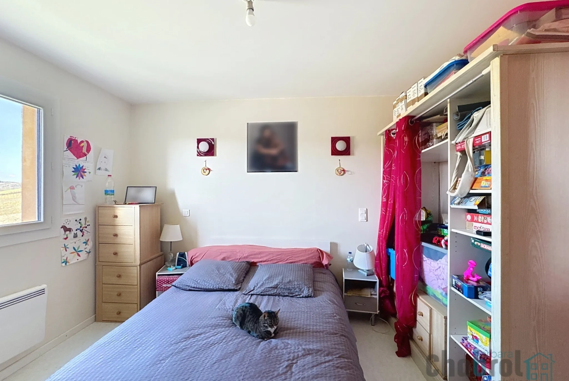 Belle maison de plain-pied avec 3 chambres, jardin et panneaux solaires à La Salvetat Belmontet proche Montauban 
