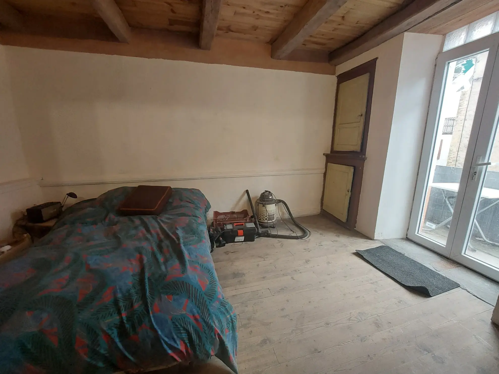 Maison de village rénovable à Fayet - Charme et potentiel en Ariège 