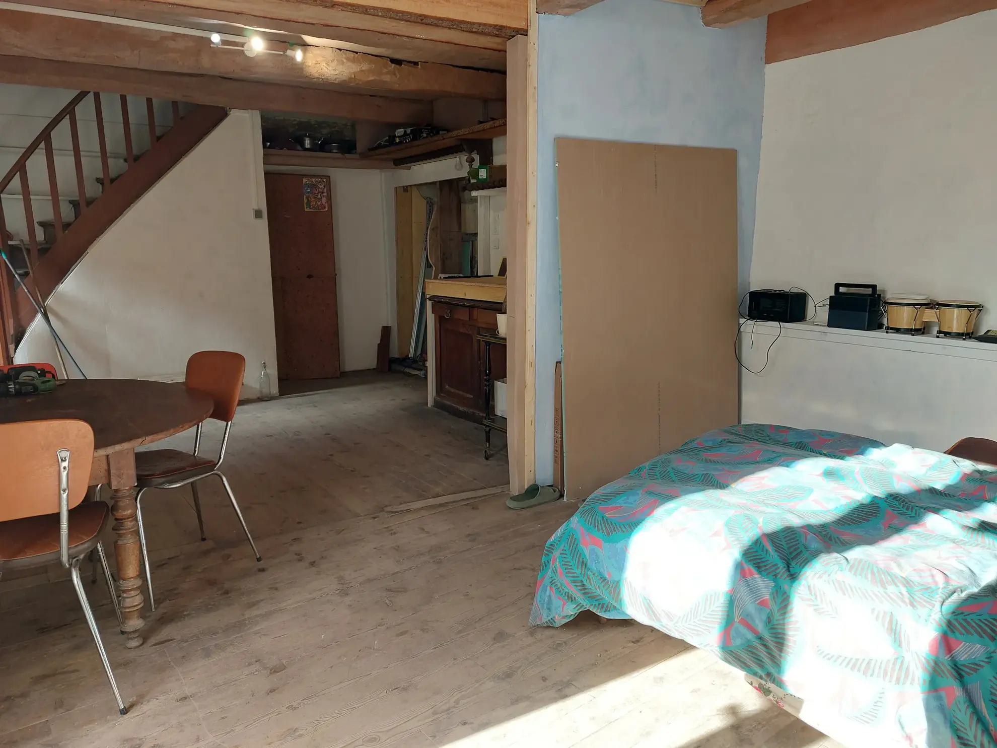 Maison de village rénovable à Fayet - Charme et potentiel en Ariège 