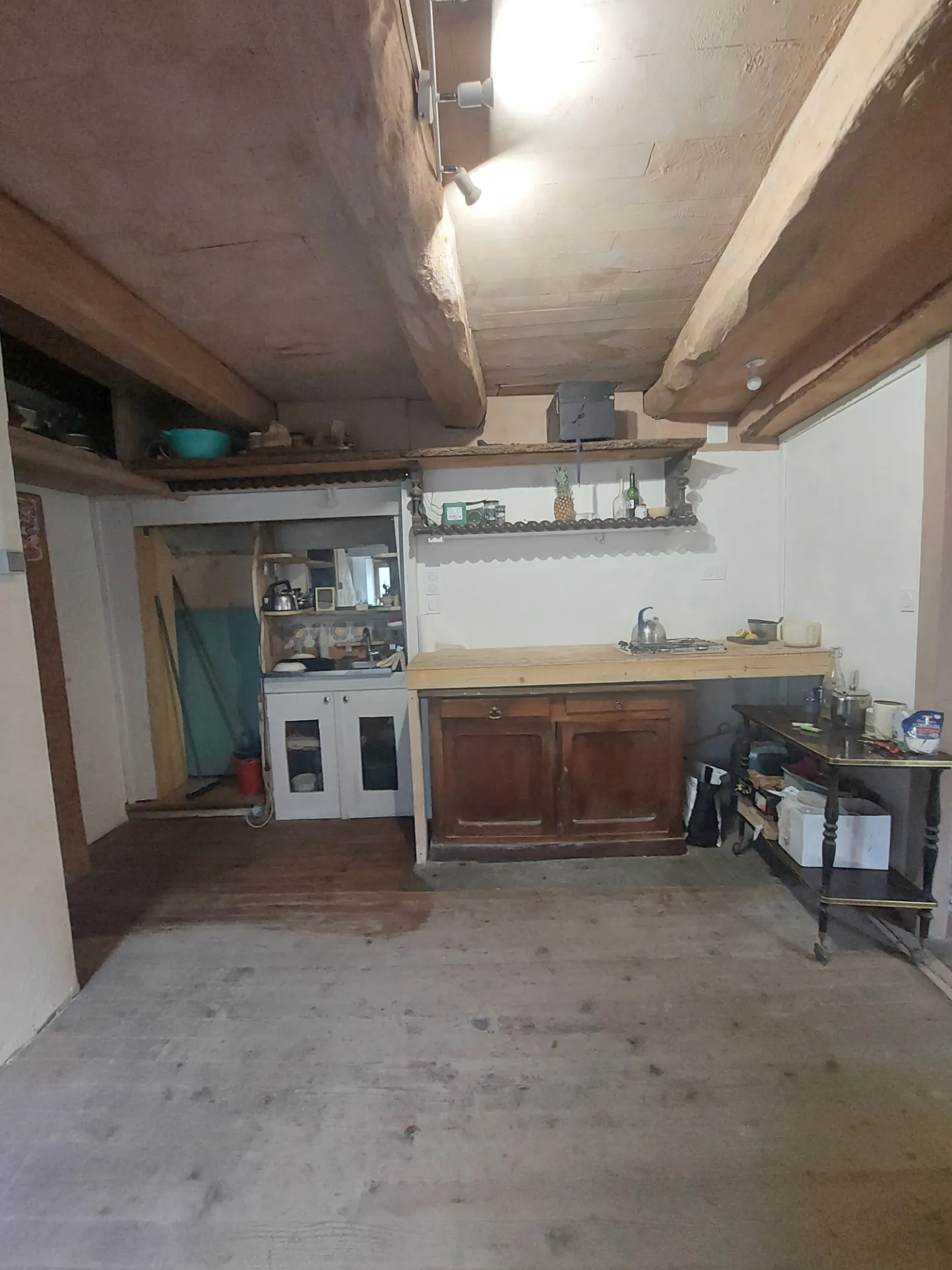 Maison de village rénovable à Fayet - Charme et potentiel en Ariège 
