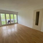 Appartement 2 pièces à Evry avec vue sur la Seine et parking – 43 m²