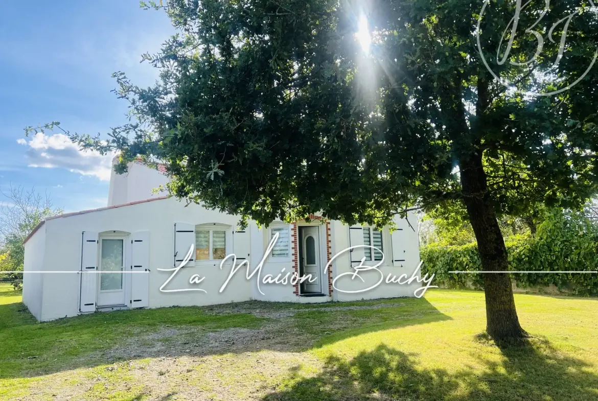 Maison rénovée avec terrasse et terrain de 780 m² à Ste Foy 