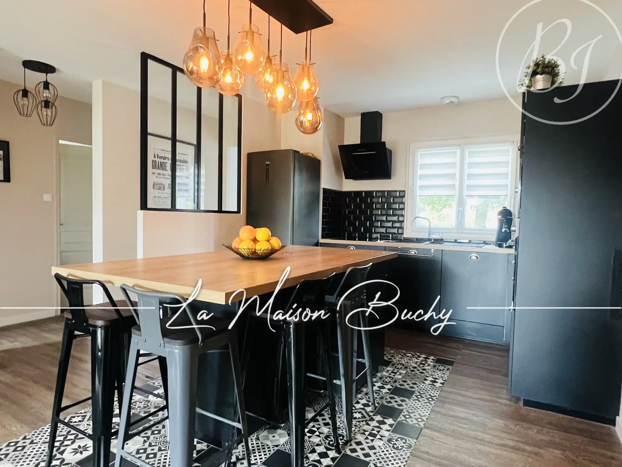 Maison rénovée avec terrasse et terrain de 780 m² à Ste Foy 