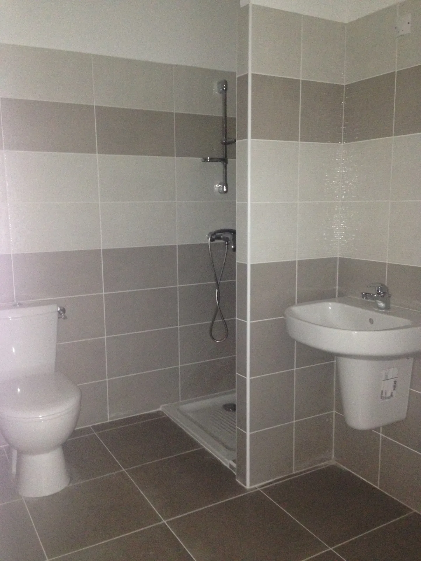 Appartement T2 en centre-ville de Ghisonaccia avec balcony, disponible en 2025 