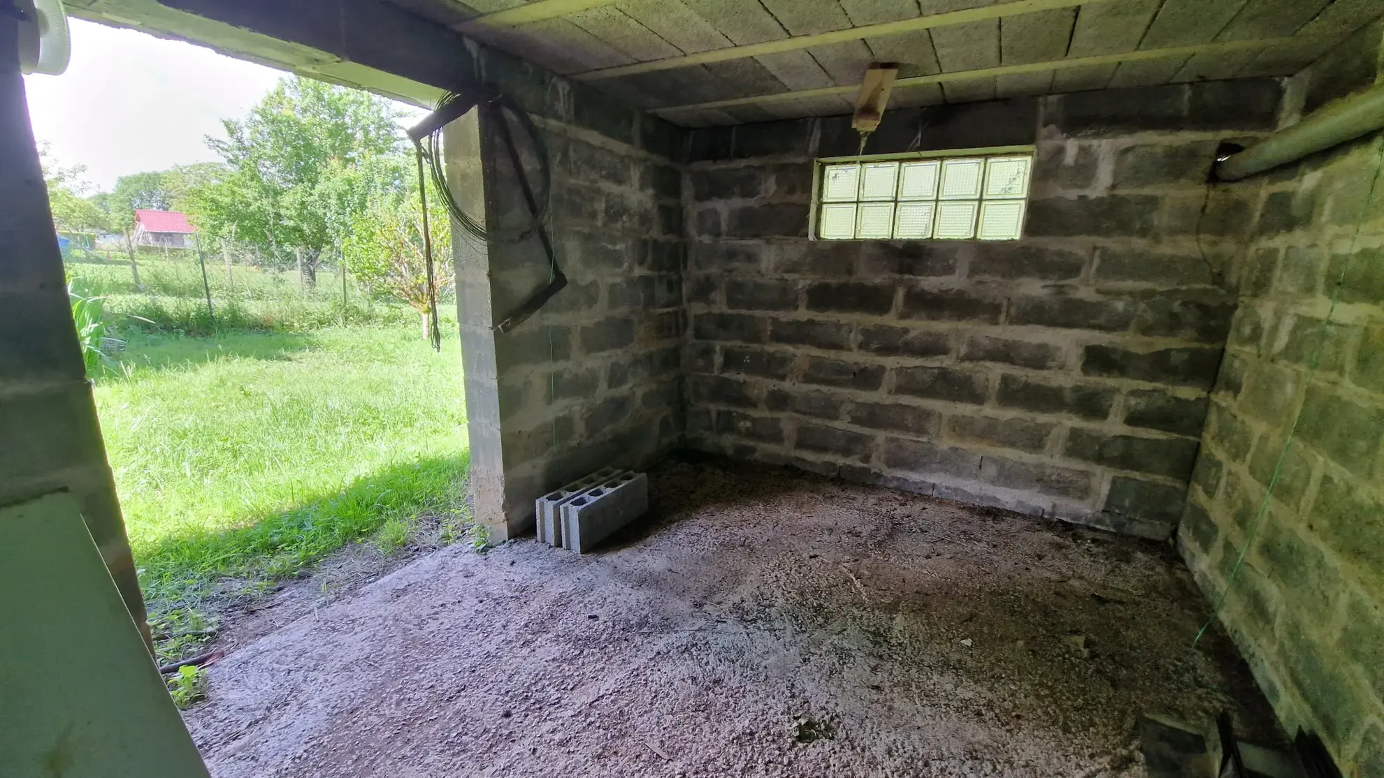 Maison à vendre à Lubersac avec terrasse, jardin et dépendance 