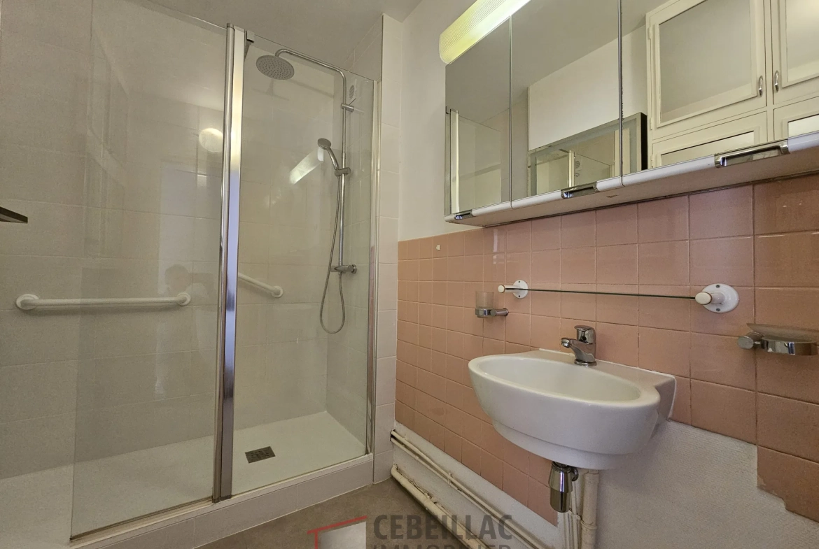 A vendre parcelle de 290 m² à Saint-Paul dans le lotissement Ti Polka 