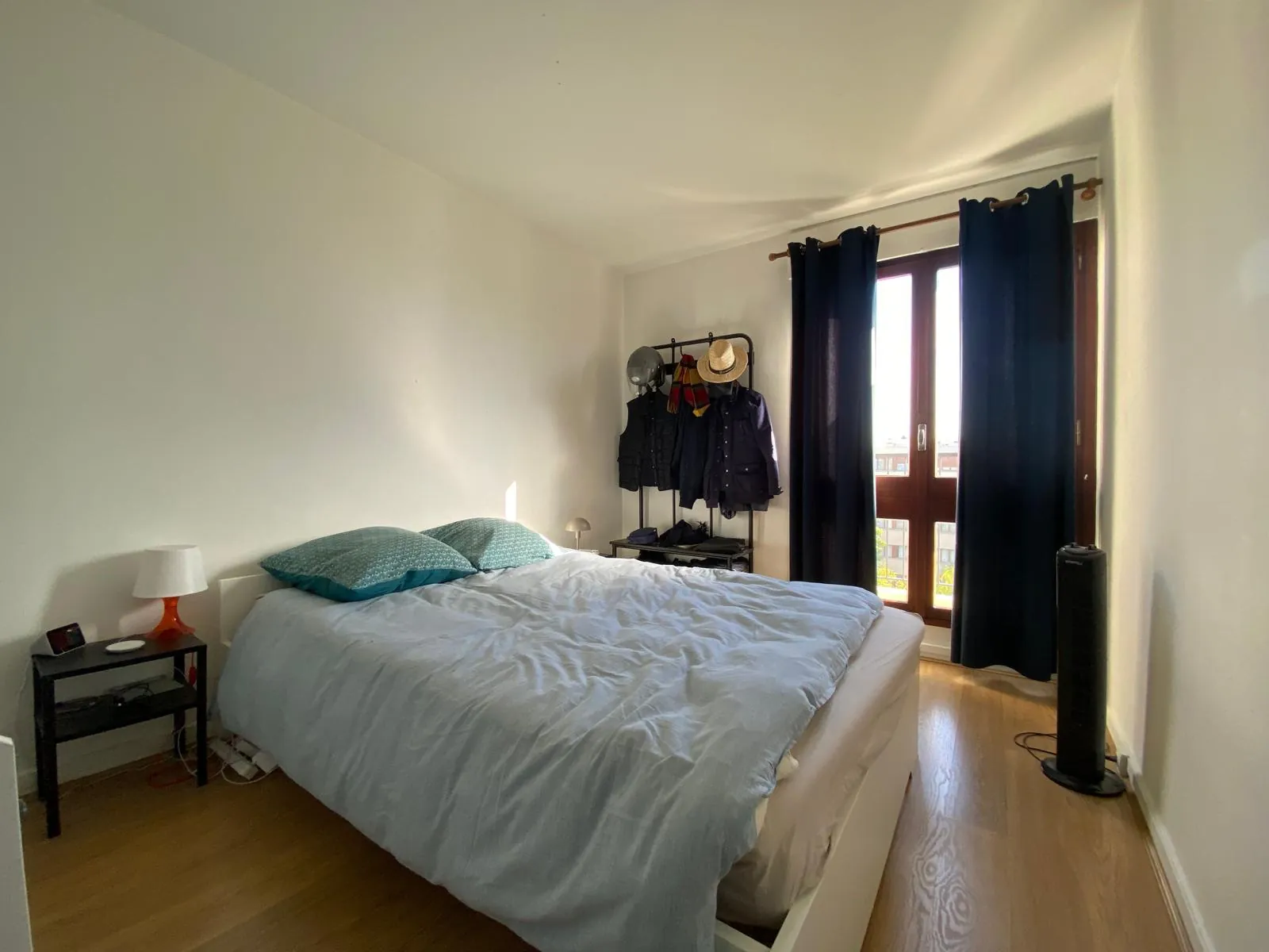 Appartement T3 au dernier étage avec balcon et parking près de Parly 2 
