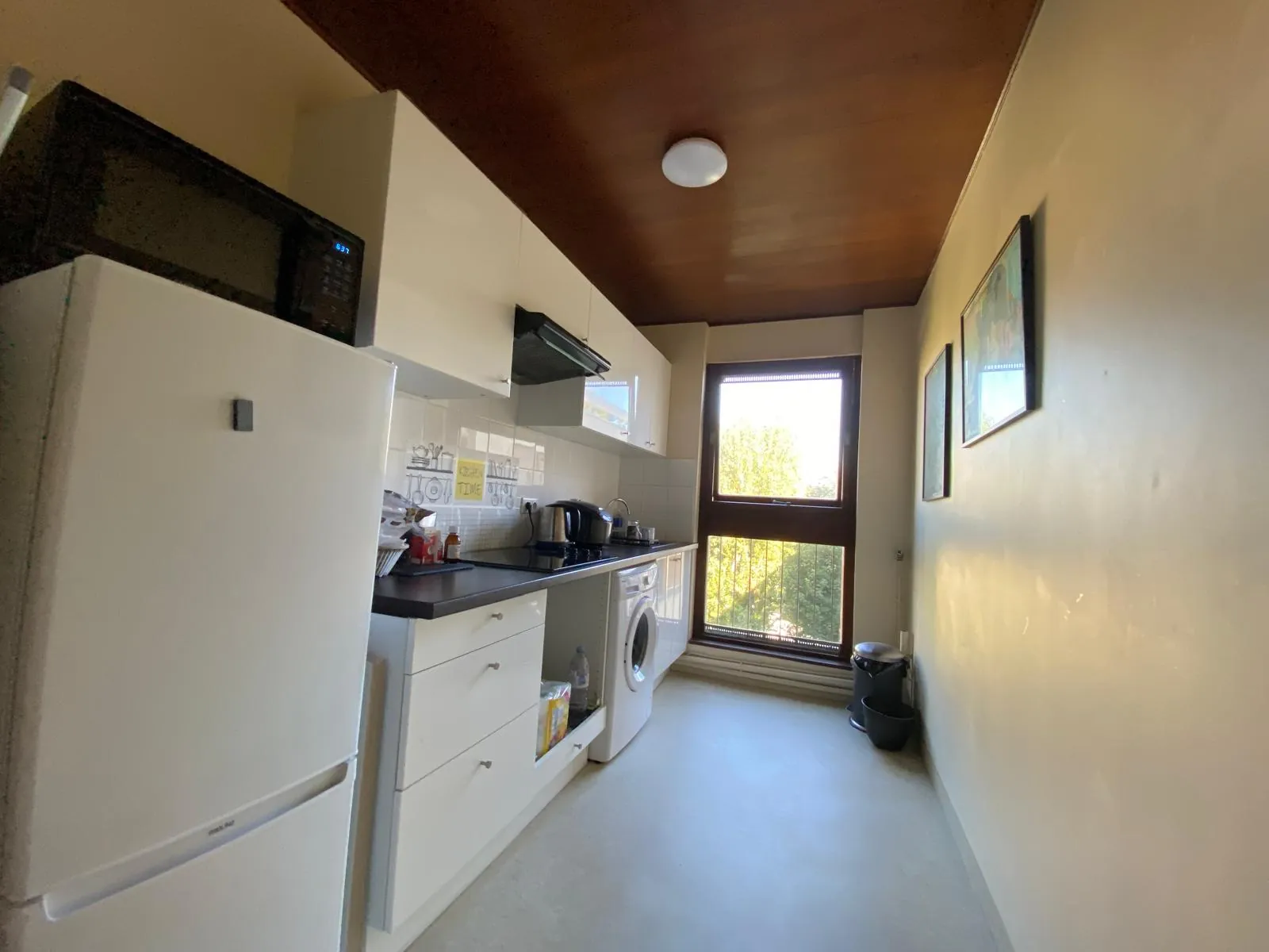 Appartement T3 au dernier étage avec balcon et parking près de Parly 2 