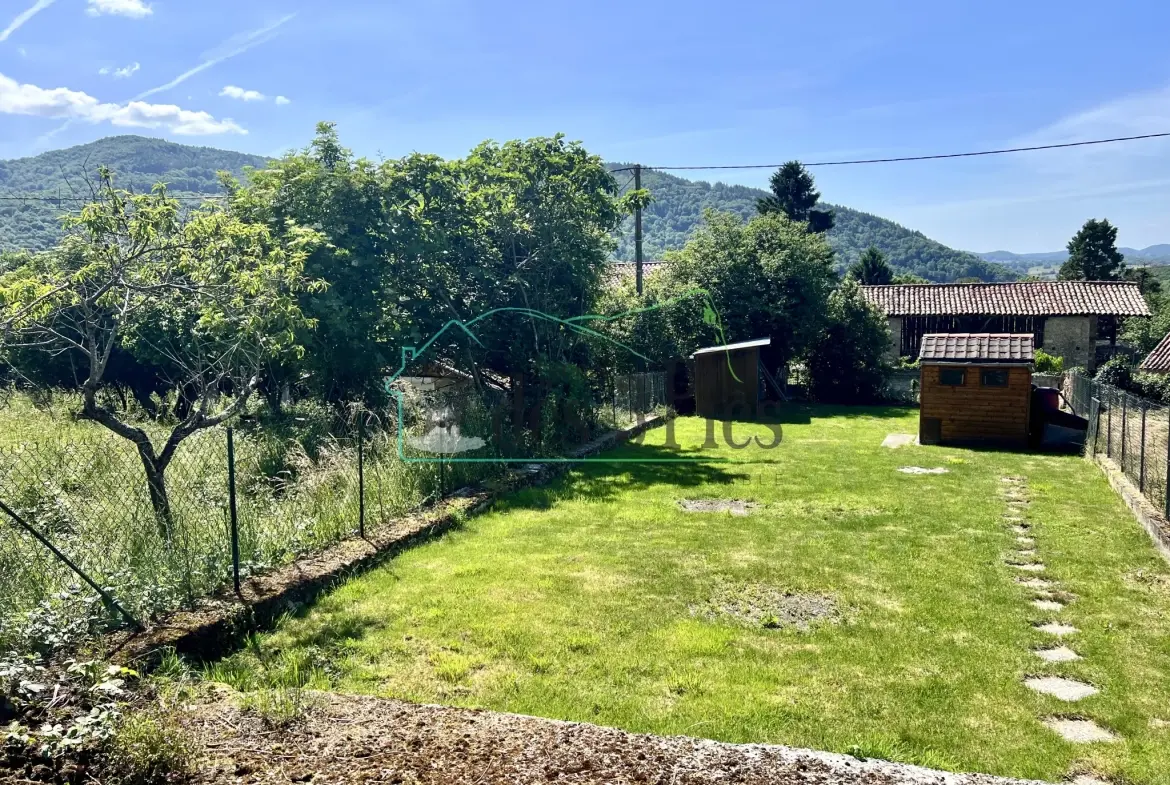 Belle maison familiale avec vue montagne proche Saleich - Confort et standing haut de gamme 