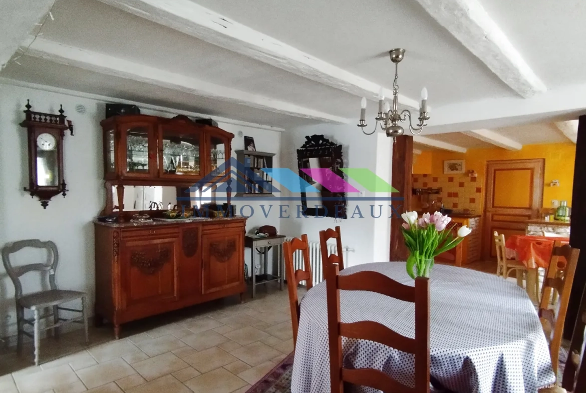 Maison de campagne rénovée avec 5 chambres, terrasse et grenier aménagé à Petitmont, proche Badonviller 