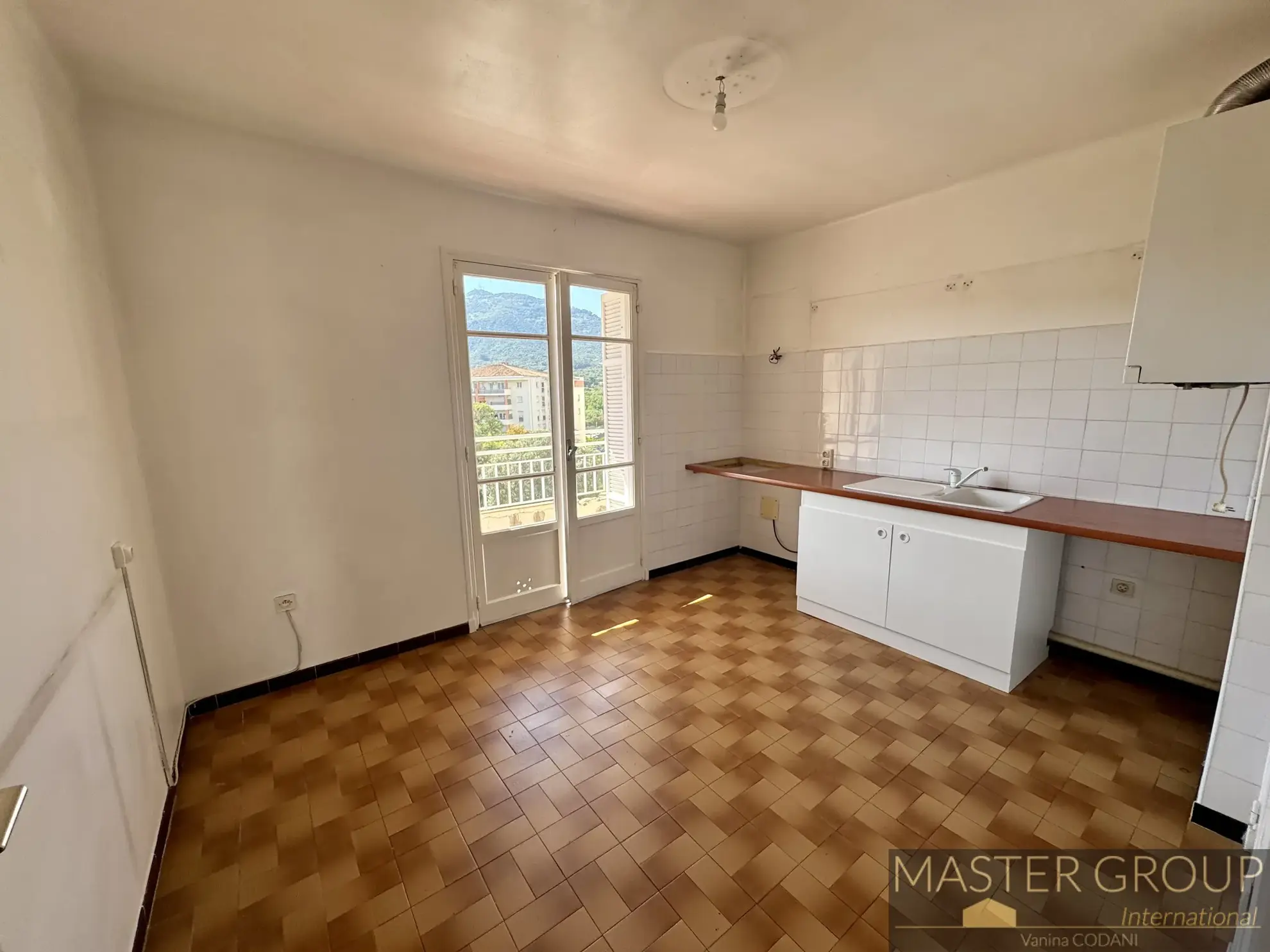 Appartement F3 lumineux avec terrasses à Ajaccio Finosello 
