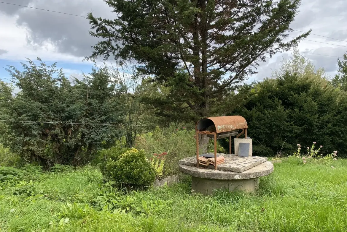 Maison en pierre de 105 m² avec grange attenante à Lamothe Landerron 