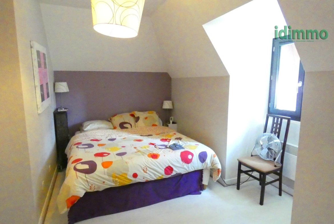 Belle maison familiale à Aurillac Villages Vic sur Cère, 150 m², 5 chambres, terrain arboré de 530 m² 