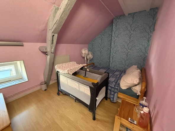 Maison de village rénovée à Montbard avec terrasse et jacuzzi, proche TGV 