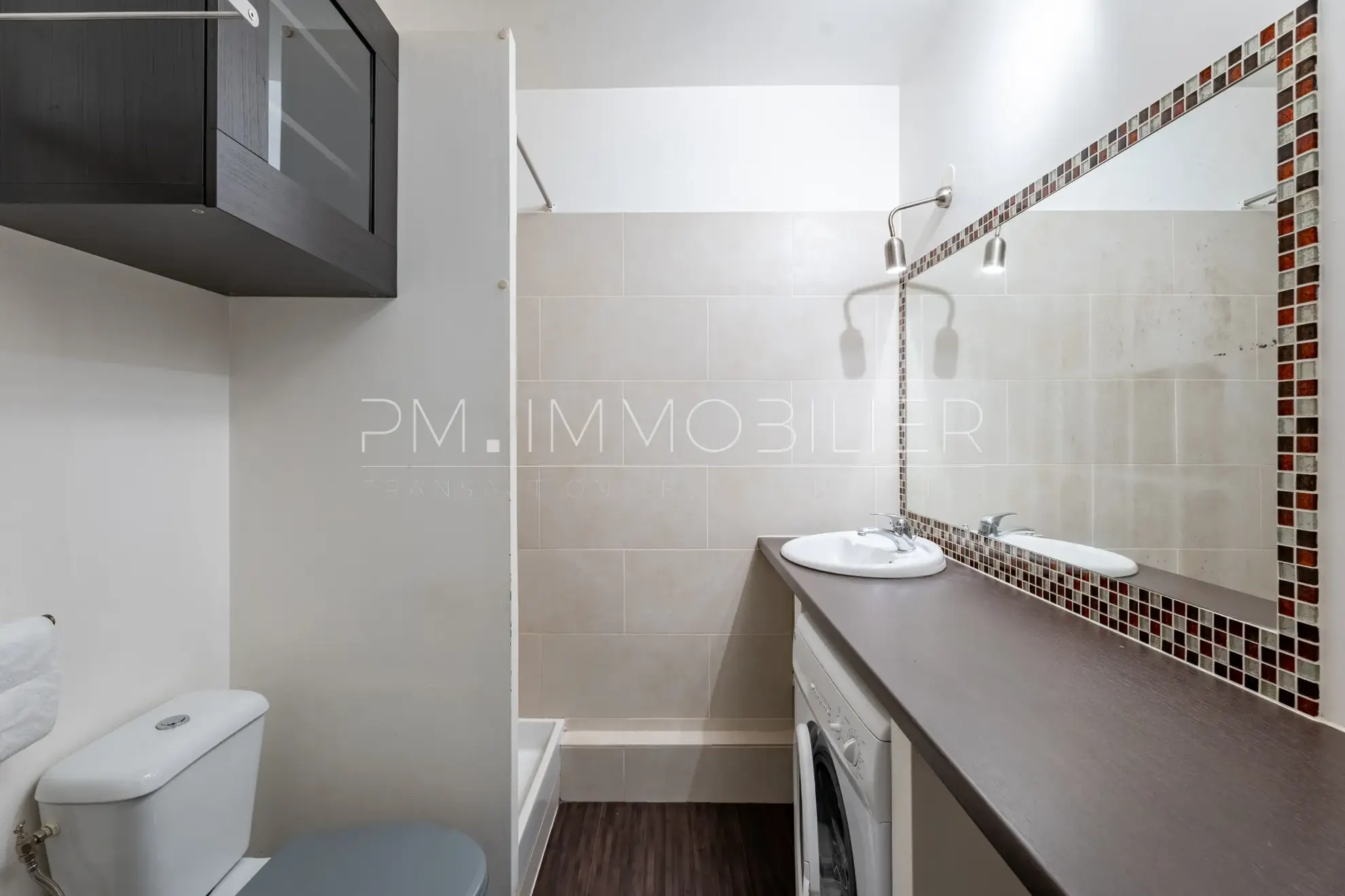Studio de 23 m² avec terrasse plein sud dans le 5e arrondissement de Marseille 