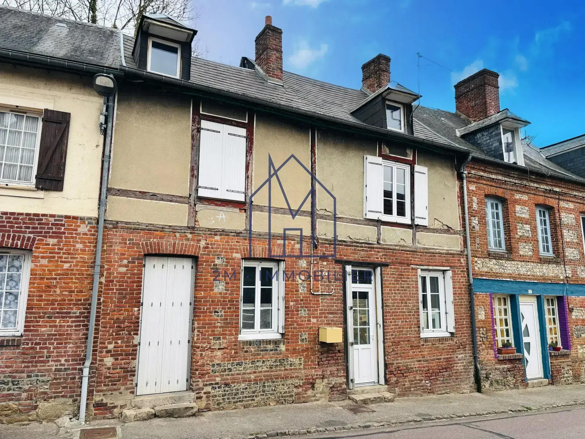 Maison de 100 m² à vendre à Longueville-sur-Scie avec jardin et potentiel locatif 