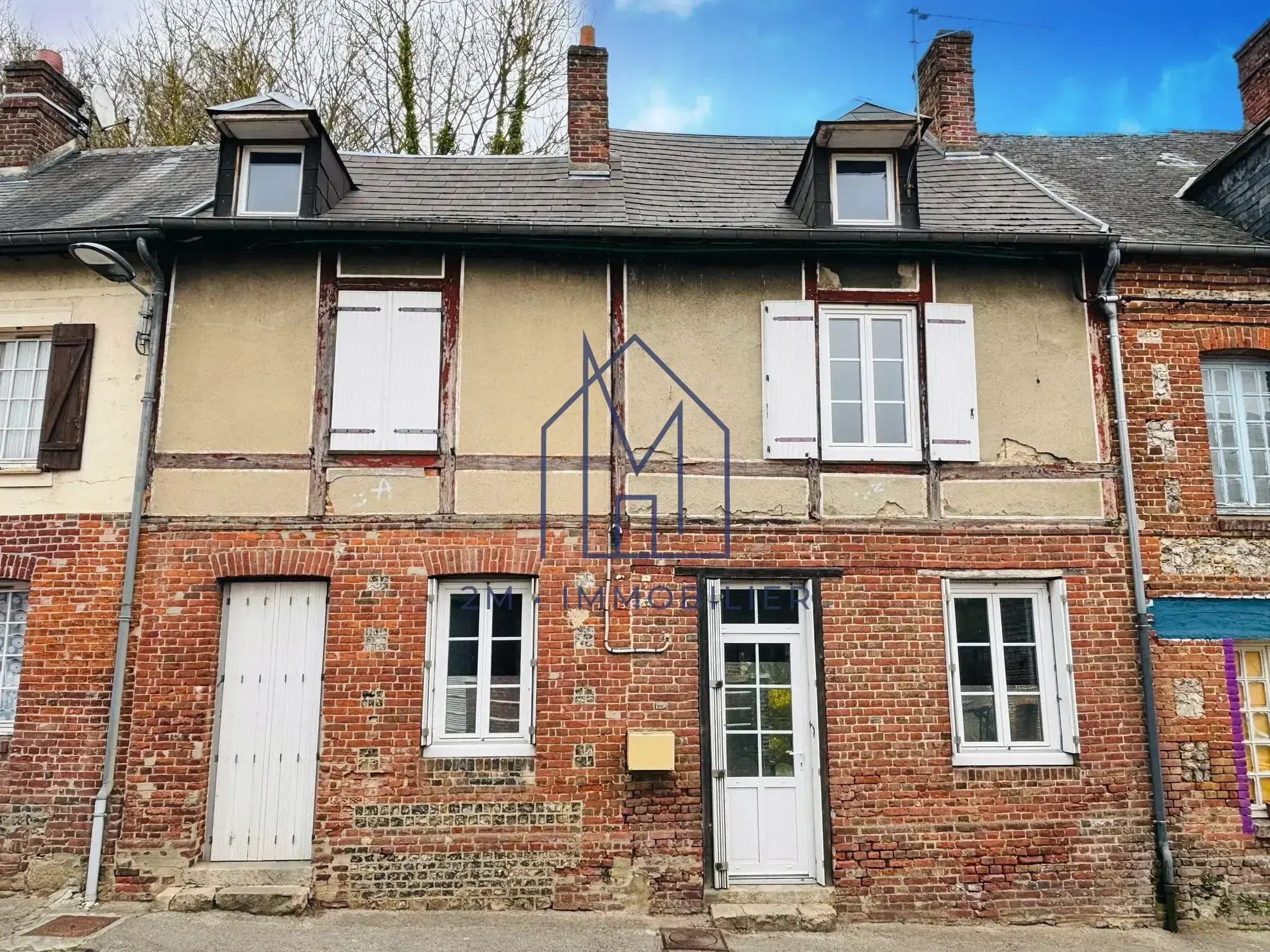 Maison de 100 m² à vendre à Longueville-sur-Scie avec jardin et potentiel locatif 
