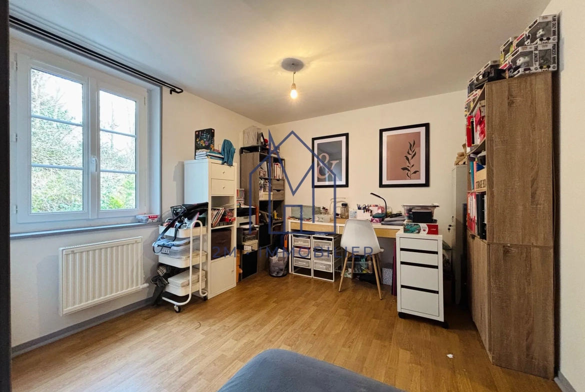 Maison de 100 m² à vendre à Longueville-sur-Scie avec jardin et potentiel locatif 