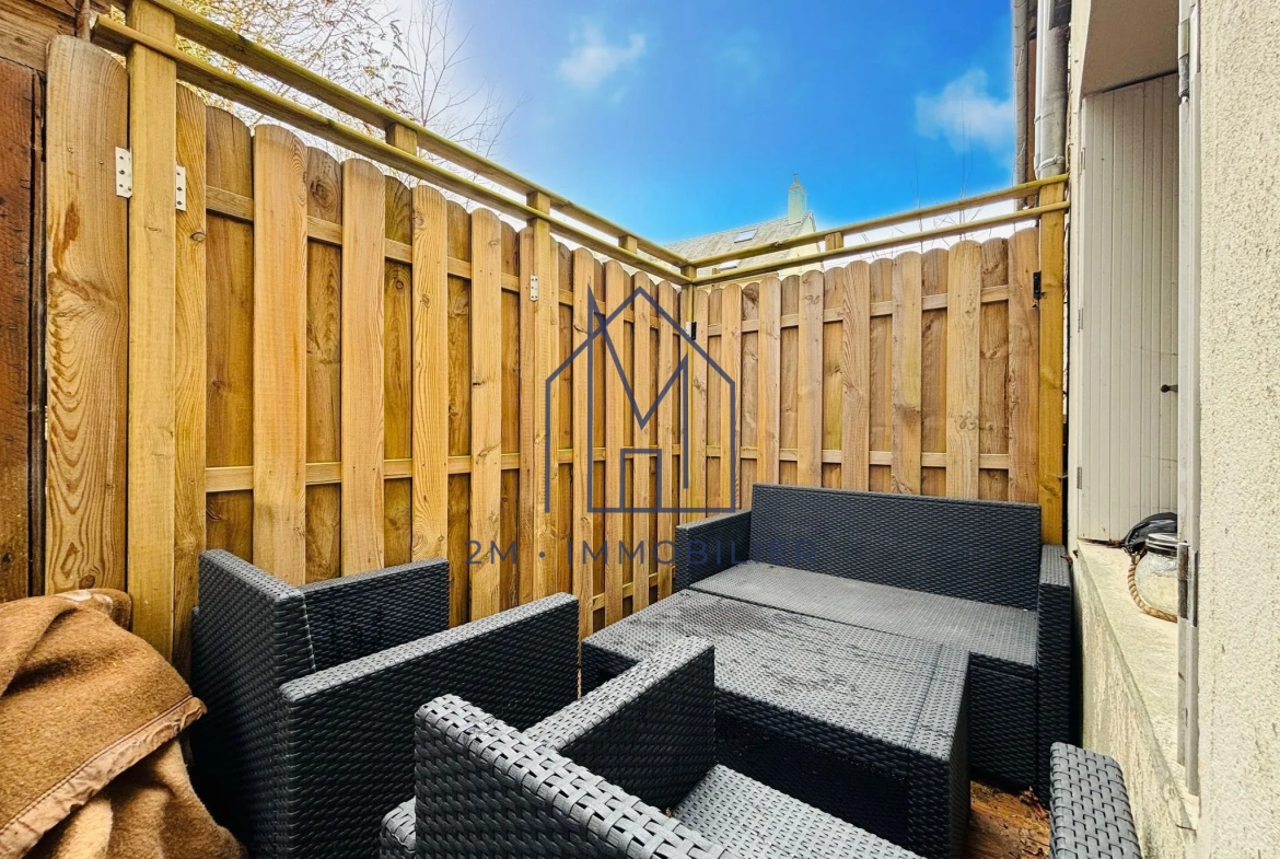 Maison de 100 m² à vendre à Longueville-sur-Scie avec jardin et potentiel locatif 