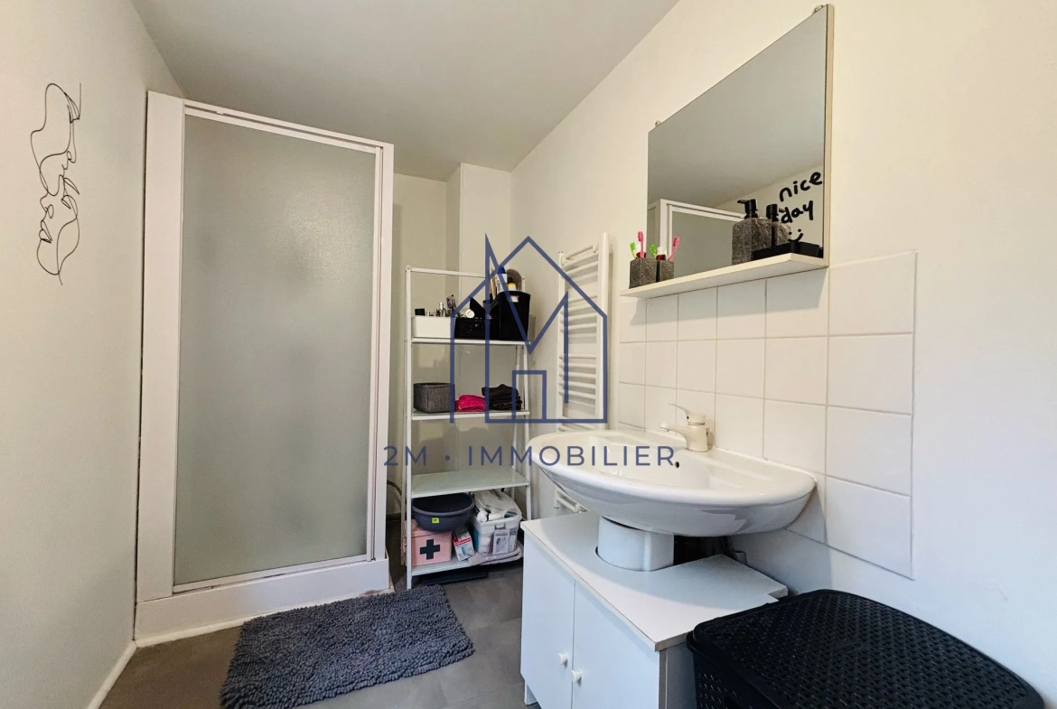 Maison de 100 m² à vendre à Longueville-sur-Scie avec jardin et potentiel locatif 