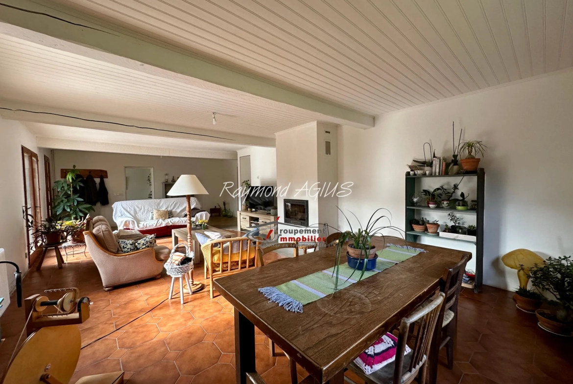 Maison traditionnelle en pierre avec 3 chambres dans l'Entre-Deux-Mers 