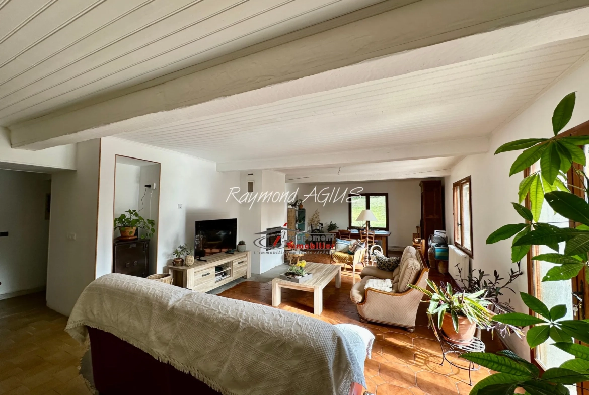 Maison traditionnelle en pierre avec 3 chambres dans l'Entre-Deux-Mers 