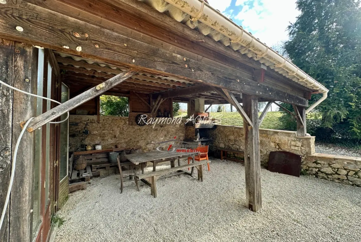 Maison traditionnelle en pierre avec 3 chambres dans l'Entre-Deux-Mers 