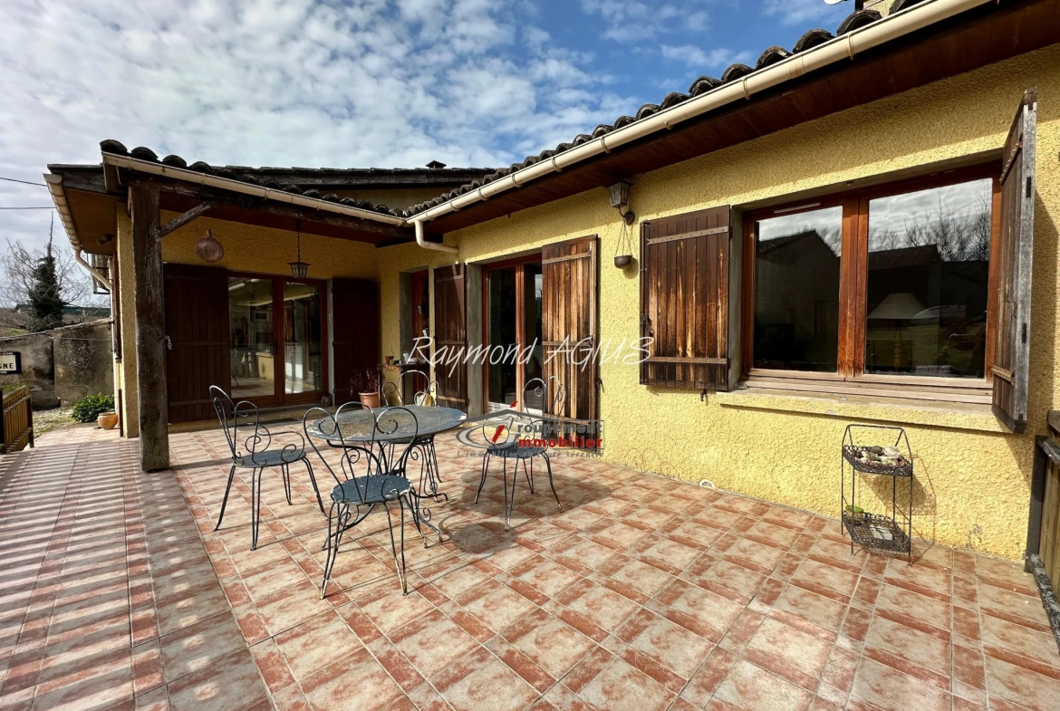 Maison traditionnelle en pierre avec 3 chambres dans l'Entre-Deux-Mers 