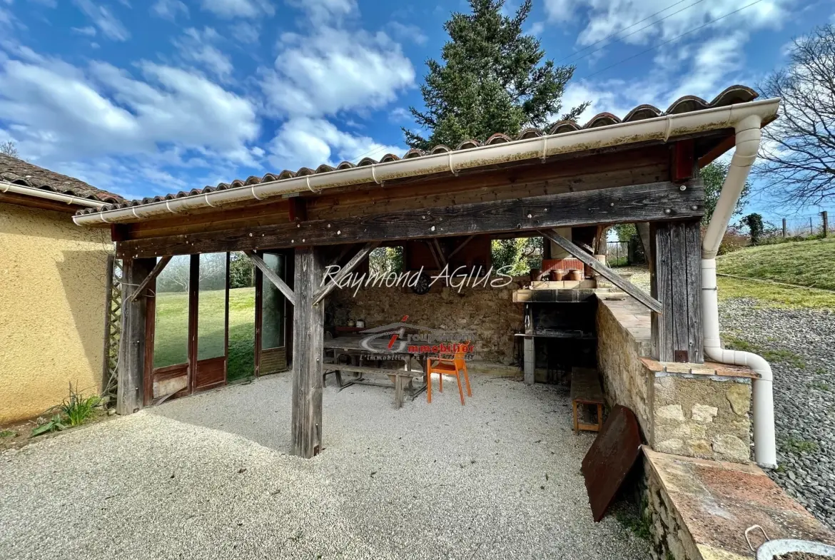 Maison traditionnelle en pierre avec 3 chambres dans l'Entre-Deux-Mers 