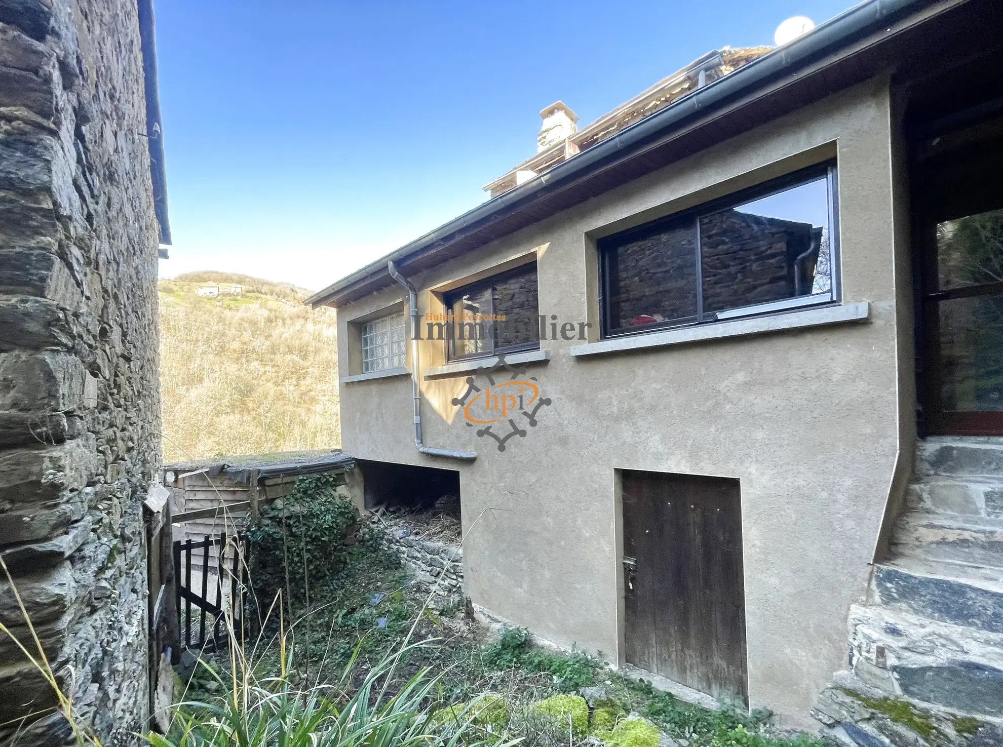 Maison de village partiellement rénovée à Ayssènes, vallée du Tarn 