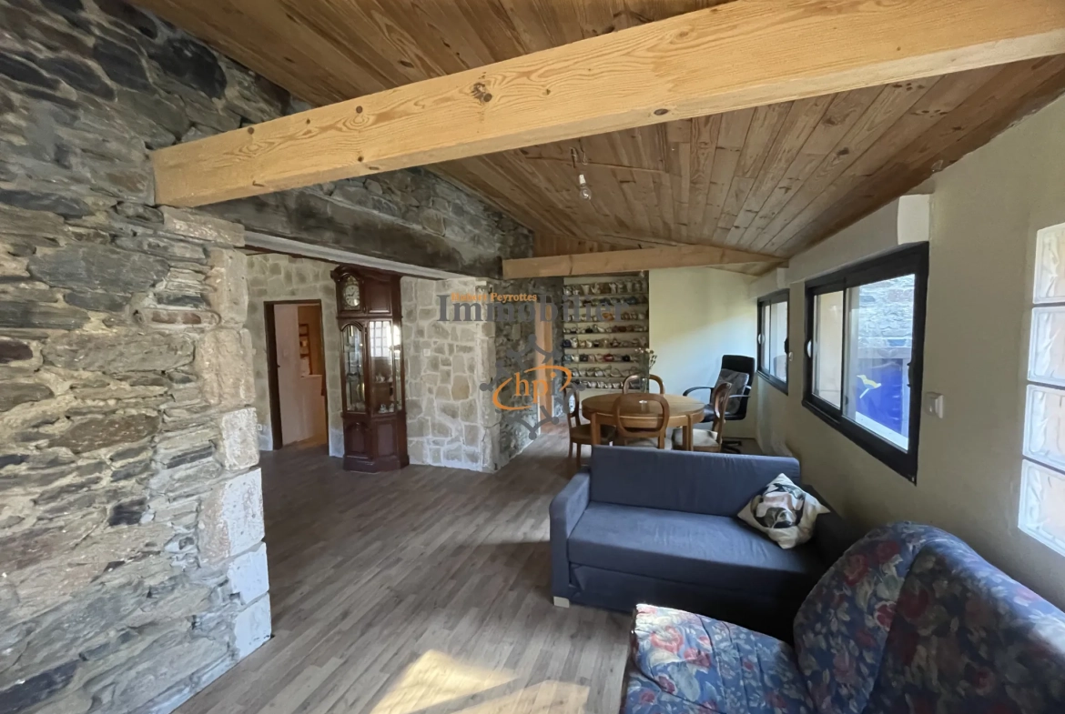 Maison de village partiellement rénovée à Ayssènes, vallée du Tarn 