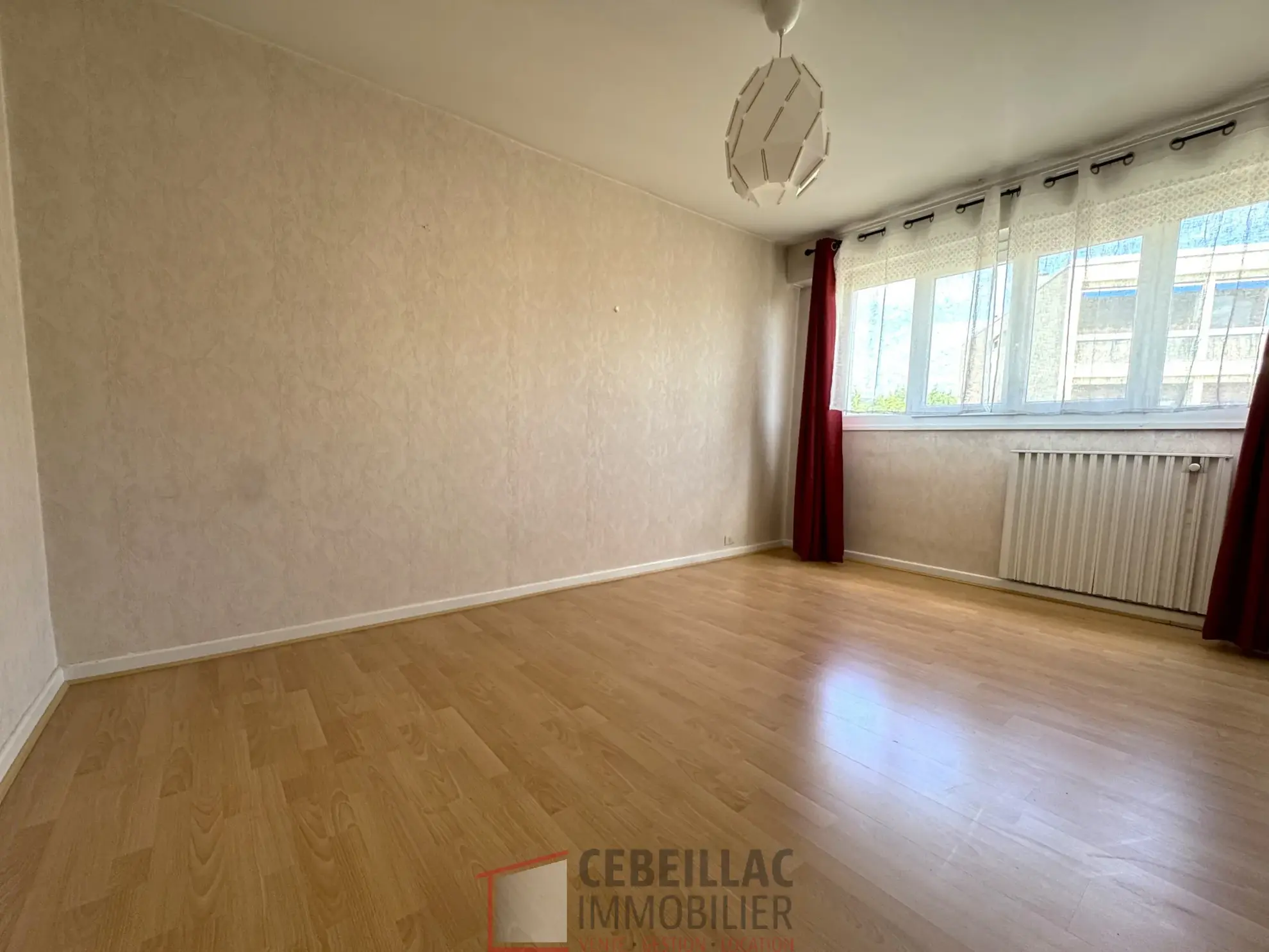 Bel appartement T3 à Chamalières en centre-ville avec garage et cave 