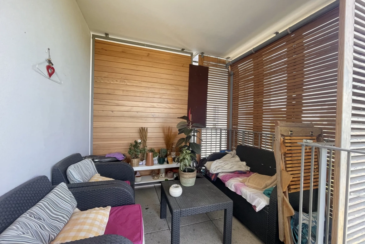 Appartement T2 avec terrasse et garage à Montpellier Port Marianne 