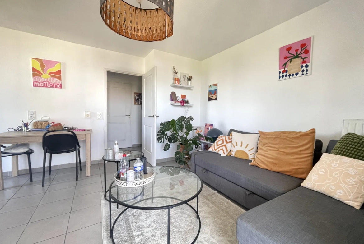 Appartement T2 avec terrasse et garage à Montpellier Port Marianne 