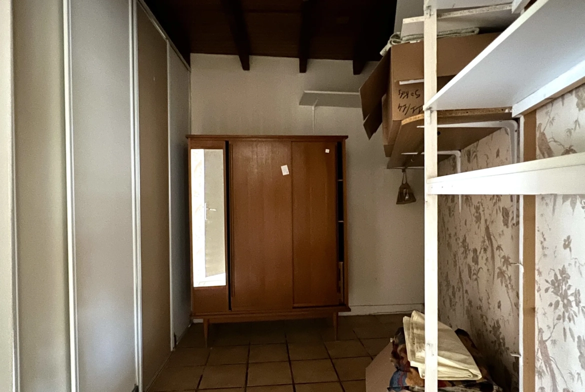 Charmante maison à proximité du centre-ville de Châtellerault avec terrain et dépendance 